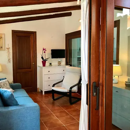 Holiday home Villetta Farfalla Bianca Capo Coda Cavallo