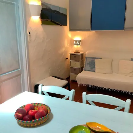 Holiday home Villetta Farfalla Bianca