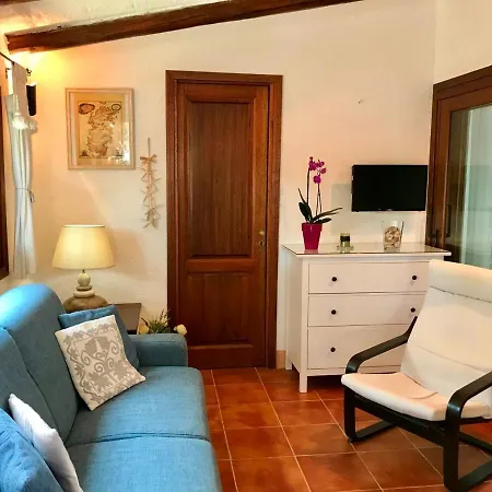 Holiday home Villetta Farfalla Bianca